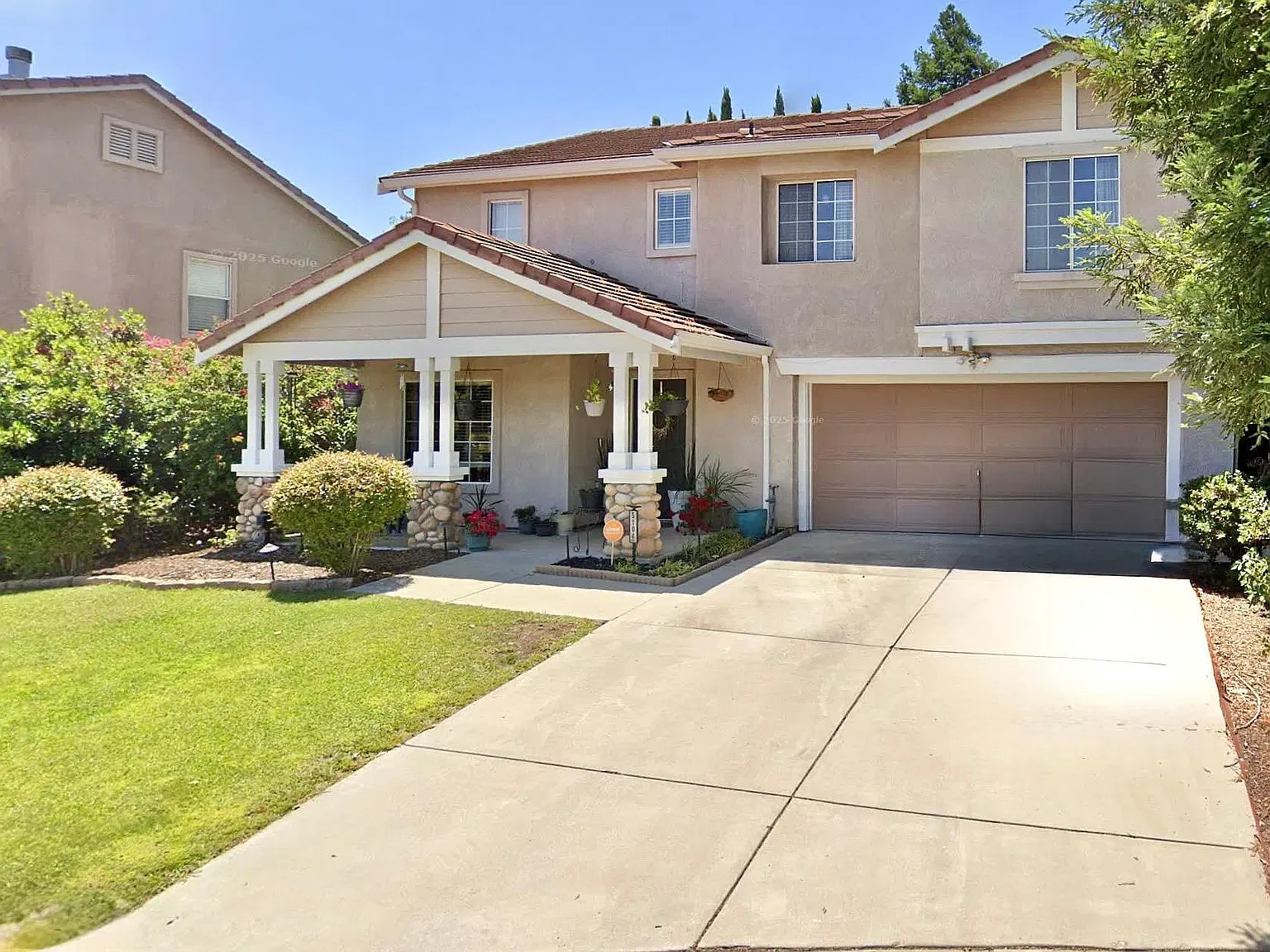 4 bed, 2478 sqft, $3,900 — Photo 1
