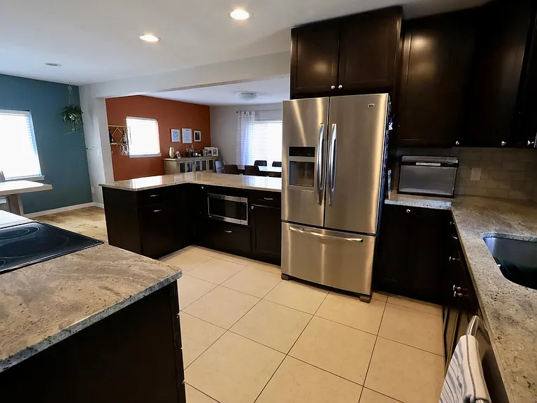 2810 S Cherokee St — Photo 3