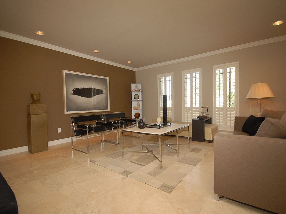Great Room 17'6" X 15'4"