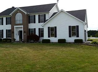 15945 Green Rd, Bowling Green, OH 43402