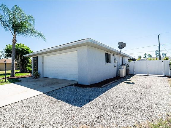 5th image of 8352 Coral Dr