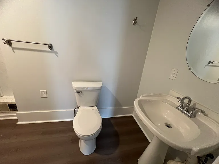 541 Lincoln Ave NW — Photo 9