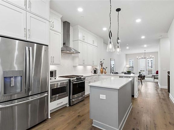 4th image of 4217 Deming Cir