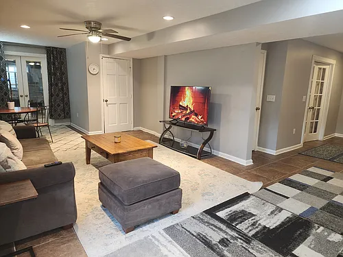 1023 Savanna Dr #BASEMENT Photo 1