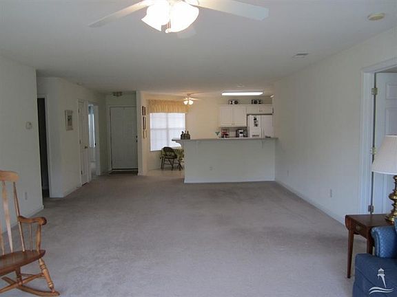 3rd image of 937 Wyndfall Drive SW