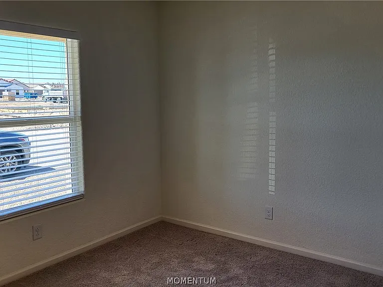 1141 Aspen Dr — Photo 6