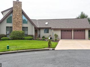 25 Grandview Cir, Elizabethtown, PA 17022