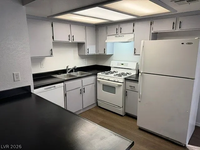 829 Rock Springs Dr #102 — Photo 6