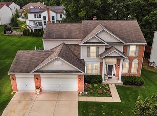 9 Sequoia Ct, Streamwood, IL 60107