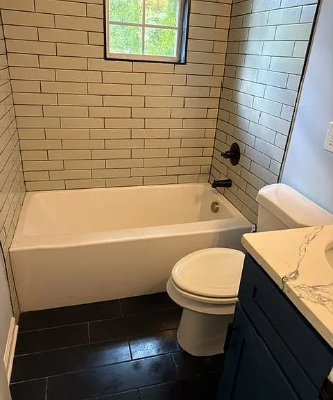 331 Simca St SE — Photo 10