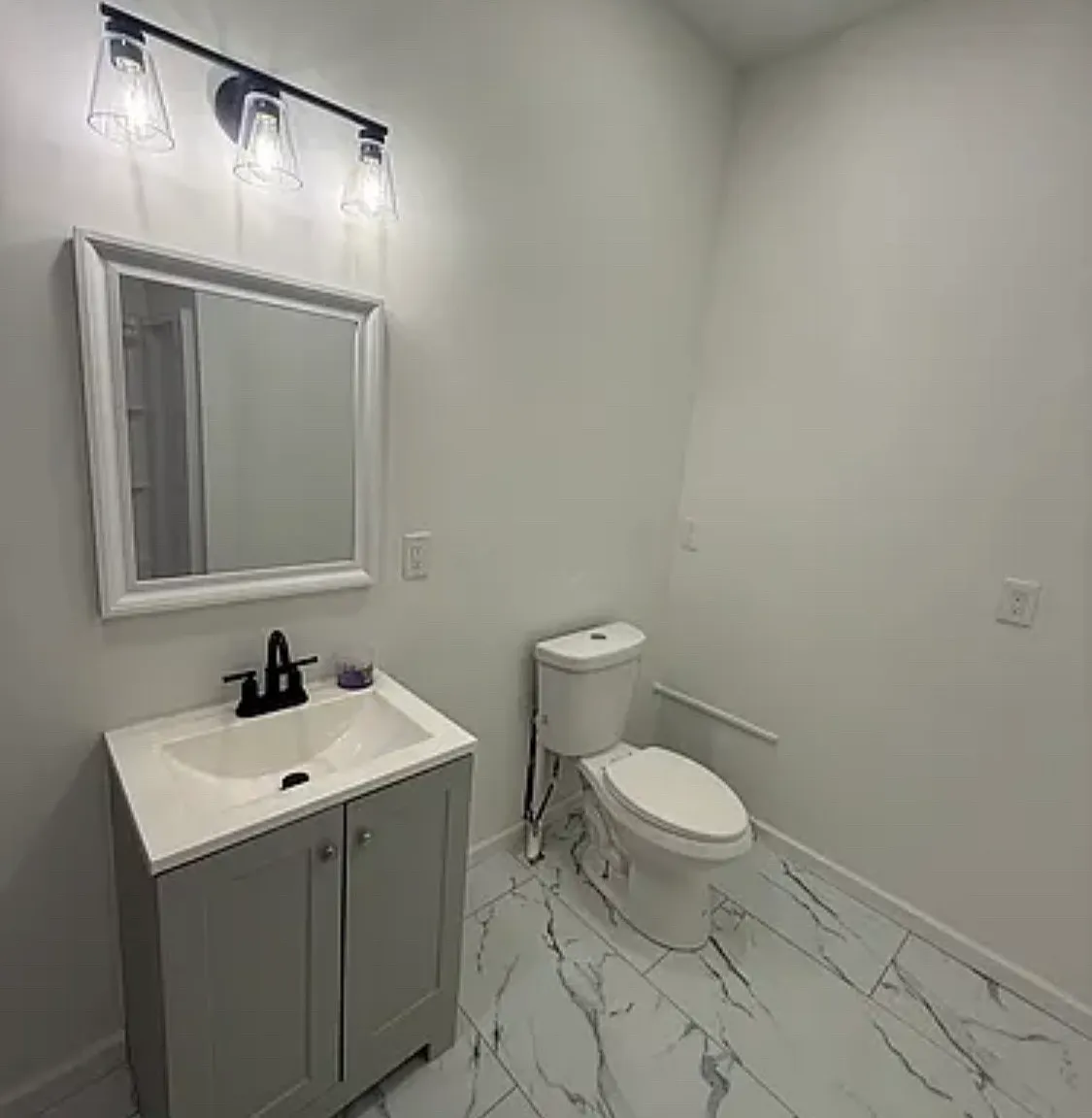 2 bed, $1,200 — Photo 4