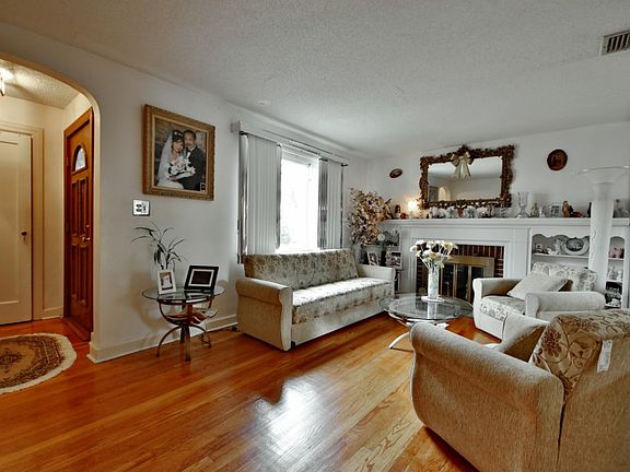 5th image of 5-11 17th St