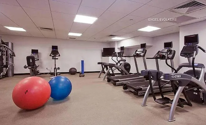 Rented by Engel & Völkers New York City | media 17