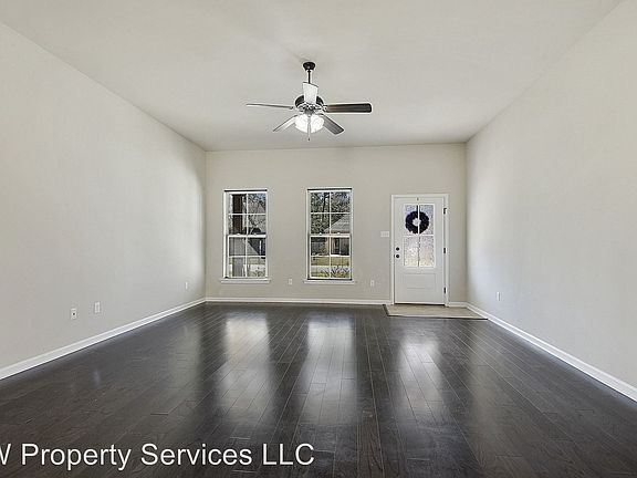 2nd image of 1080 Berkshire Dr