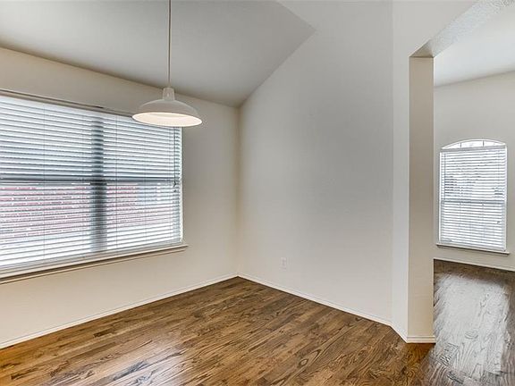 5th image of 2028 Falls Creek Dr