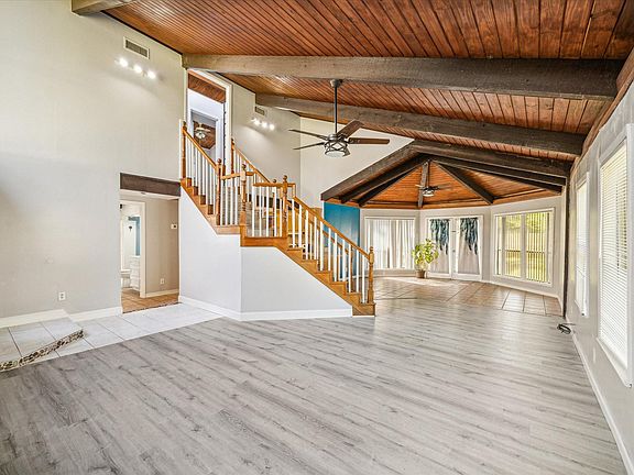 5th image of 519 Corydon Dr