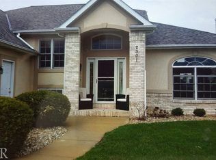 2301 Altoona Rd, Bloomington, IL 61705