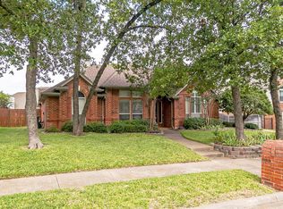 8625 Twisted Oaks Way, North Richland Hills, TX 76182
