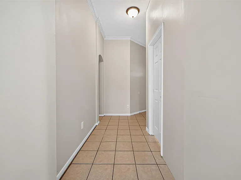 17230 Hollow Sands Ct — Photo 8