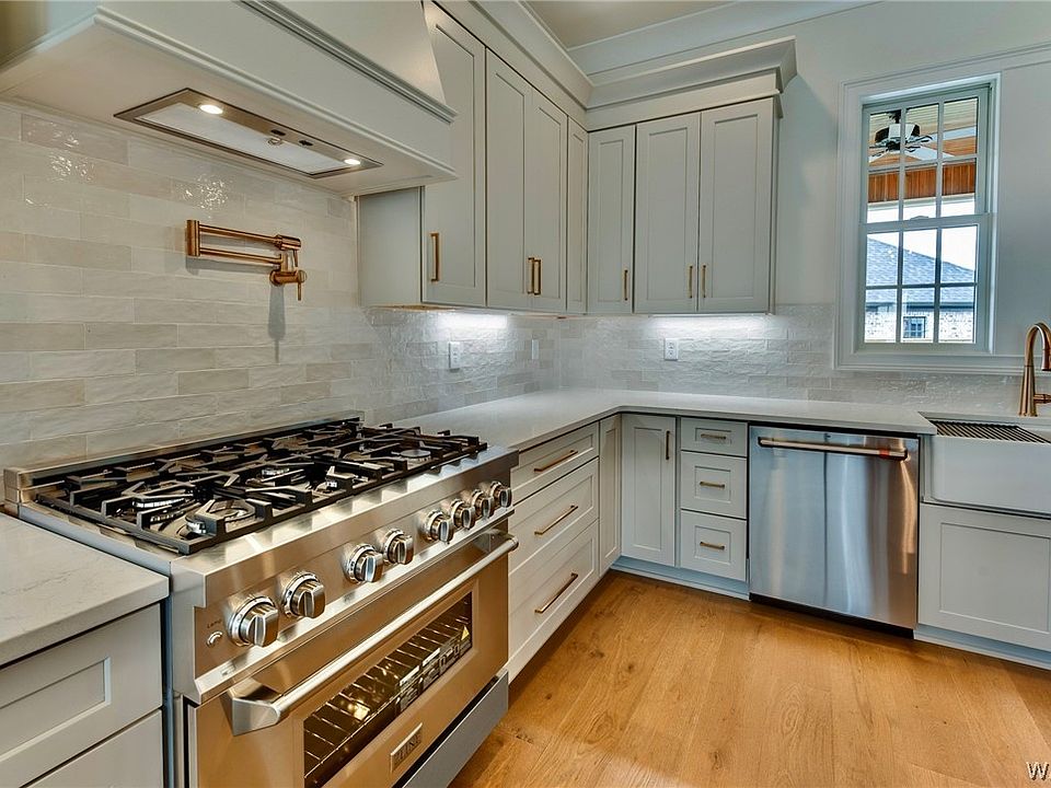 1st image of 602 Lansdowne Ave