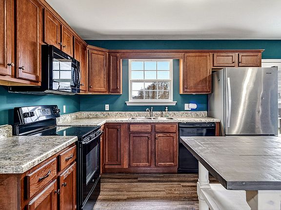 5th image of 3490 Pigeon Hill Rd