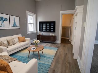 34 Hamilton St, Saint Catharines, ON L2S 1K4