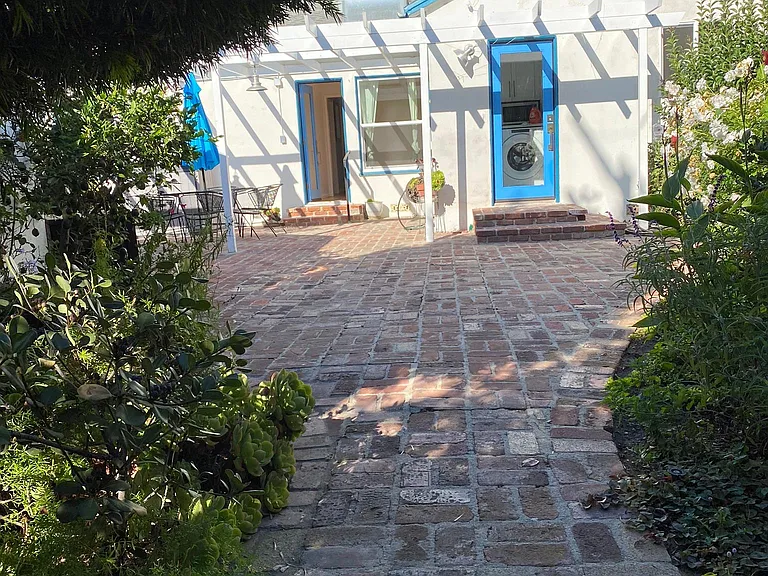 2743 Coolidge Ave — Photo 41