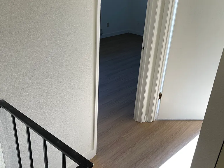 827 Water St #C — Photo 19