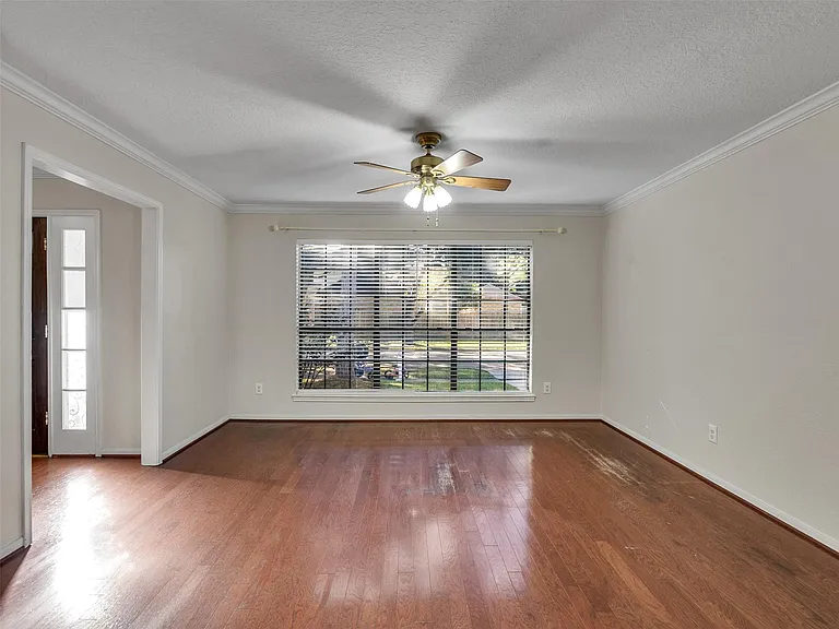 2108 Autumn Cove Dr — Photo 9