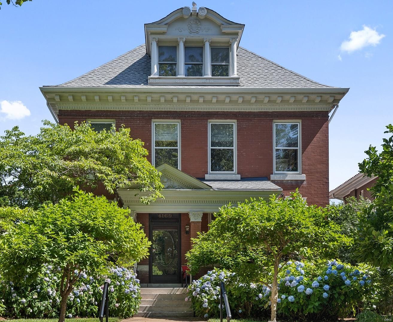 4169 Flora Pl, Saint Louis, MO 63110 Zillow