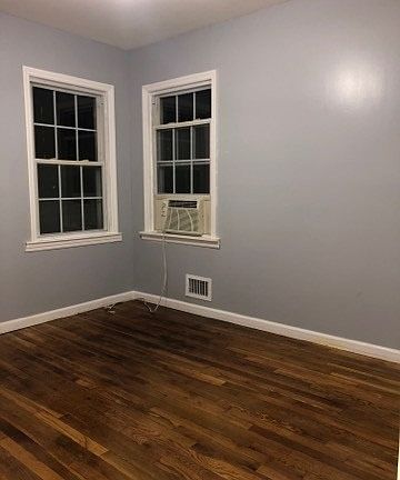 4th image of 184 Marvin Ave