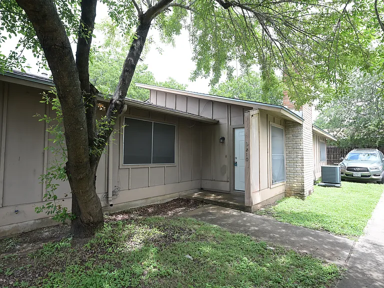 210 W William Cannon Dr #B — Photo 1