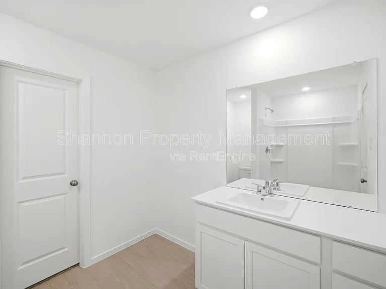 25585 Rose Creek Dr — Photo 19