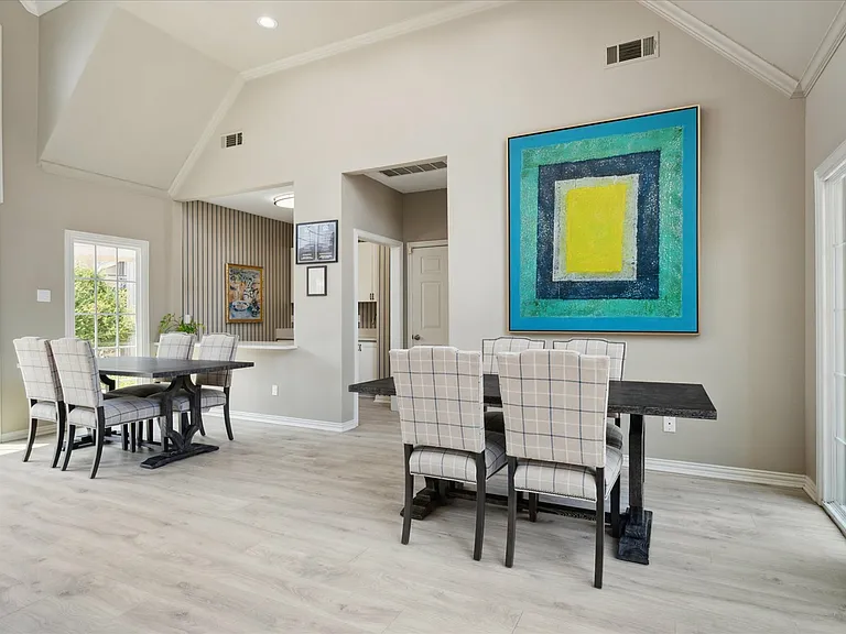 Leasing Office