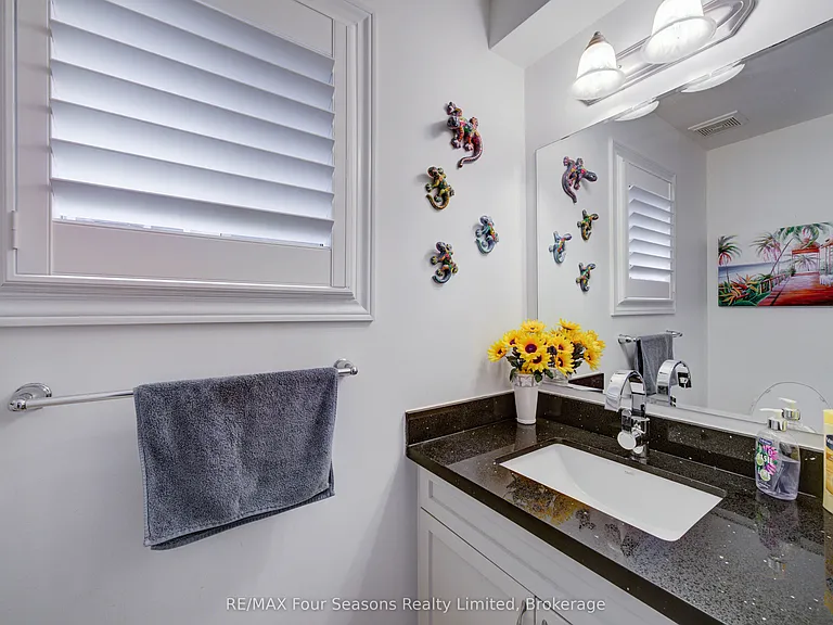 9 Brooke Ave — Photo 28