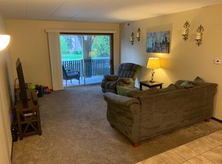 5202 Midlothian Tpke APT 106, Crestwood, IL 60445