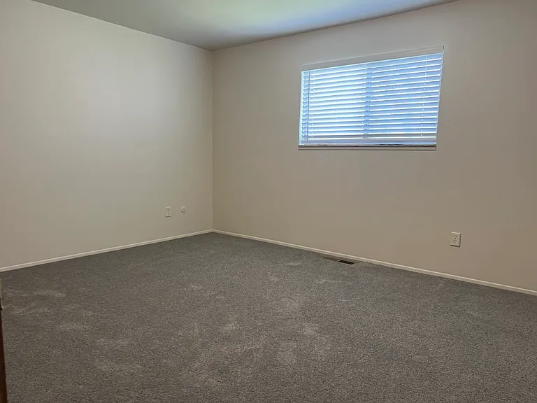 14167 Ziegler St — Photo 6