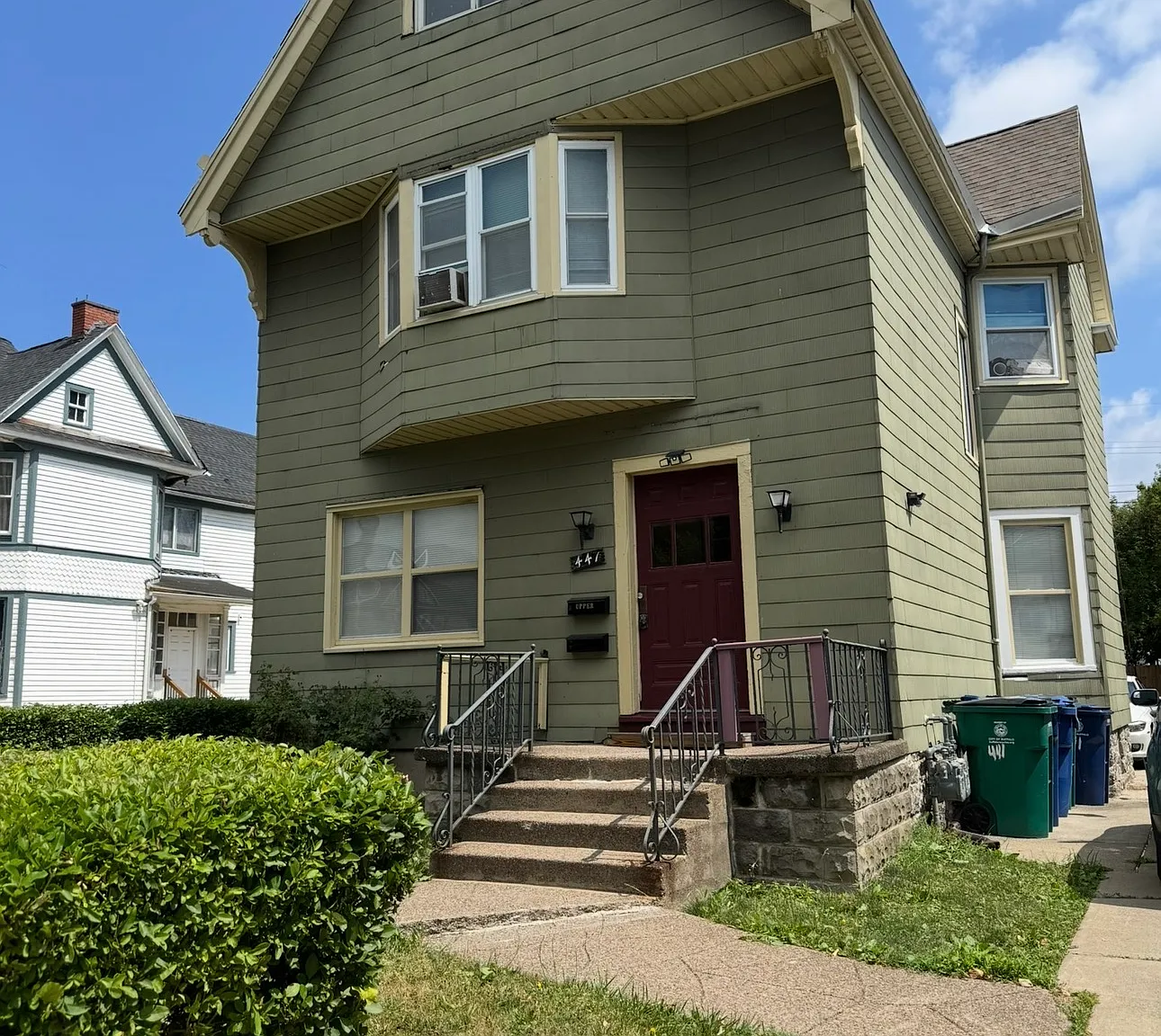 1 bed, 1100 sqft, $1,350 — Photo 1
