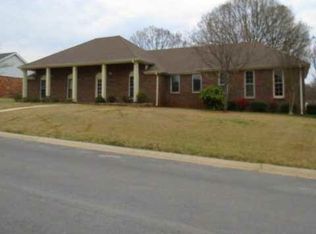 202 Oakview St, Florence, AL 35633