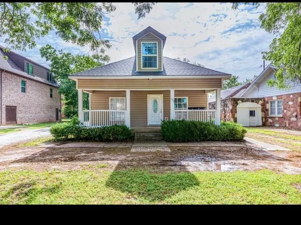 523 S Pine St, Stillwater, OK 74074