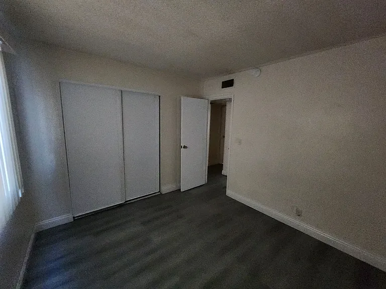 225 E Foster Ave #2 — Photo 12