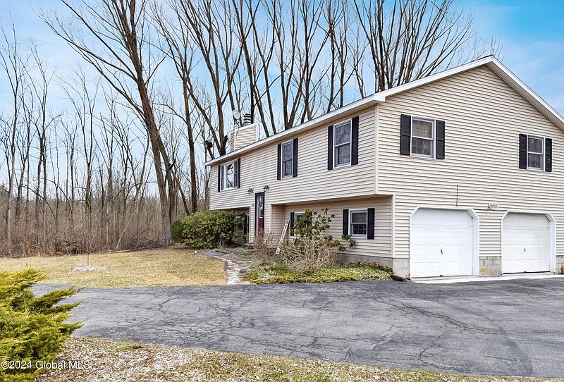 3rd image of 45 Westview Lane