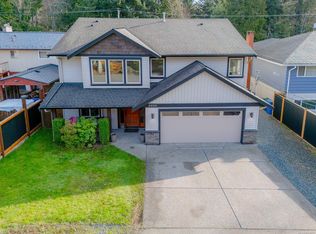 3050 Charles St, Nanaimo, BC V9T 2Y1