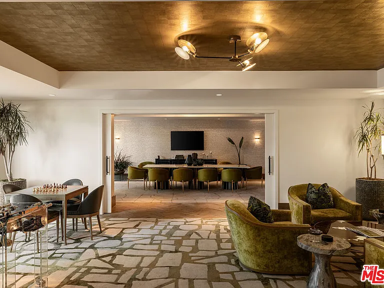 8420 Sunset Blvd #307 — Photo 34