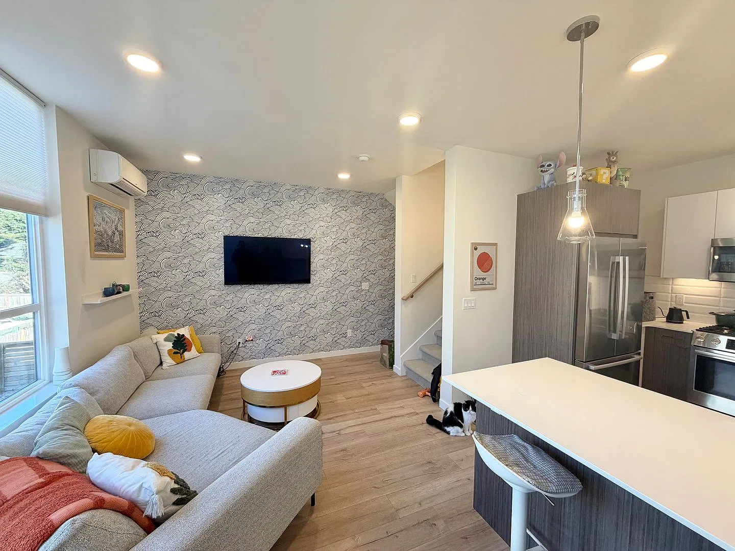 Chic 2-Bed, 2-Bath Townhome — Photo 3