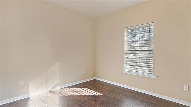 42189 Broadwalk Ave — Photo 16
