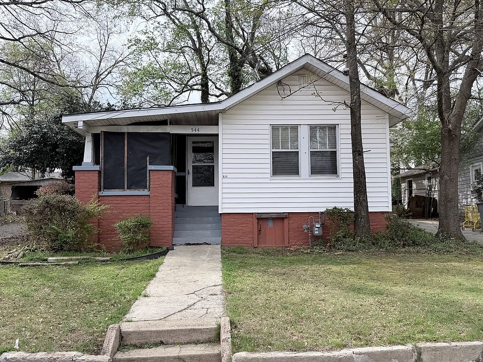 1st image of 544 Lake Dr