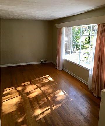 2nd image of 420 N Fairground Ave