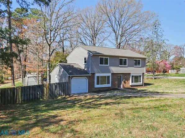 181 Rexford Dr E, Newport News, VA 23608