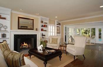 1st image of 1047 Moraga Dr